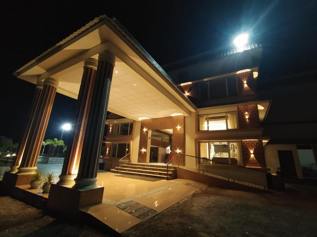 Flamingo Club And Resort Una 3 Km Away From Diu Check Post المظهر الخارجي الصورة