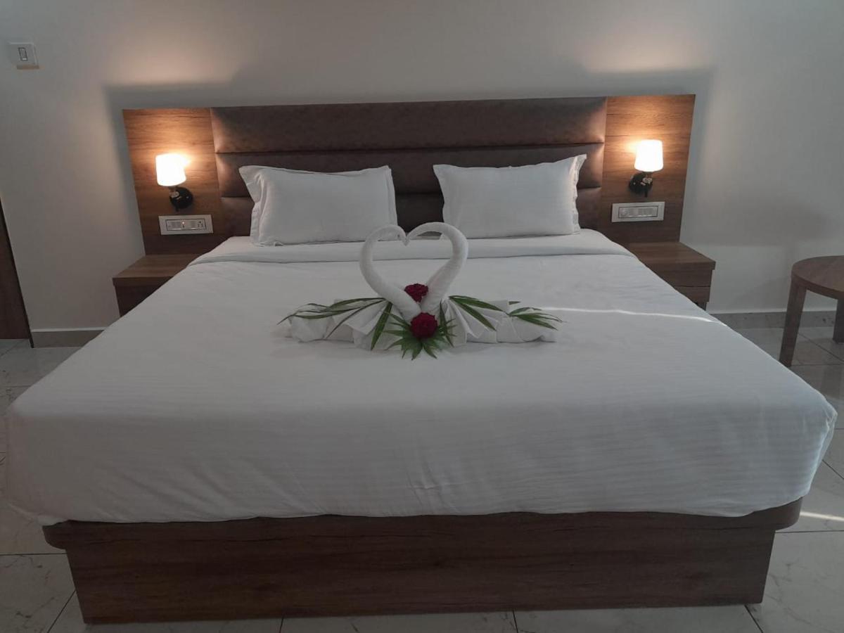 Flamingo Club And Resort Una 3 Km Away From Diu Check Post المظهر الخارجي الصورة