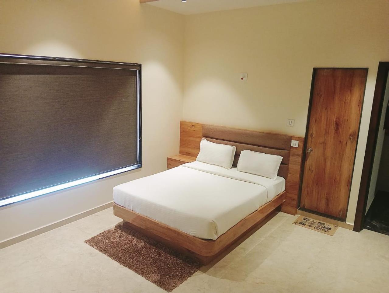 Flamingo Club And Resort Una 3 Km Away From Diu Check Post المظهر الخارجي الصورة