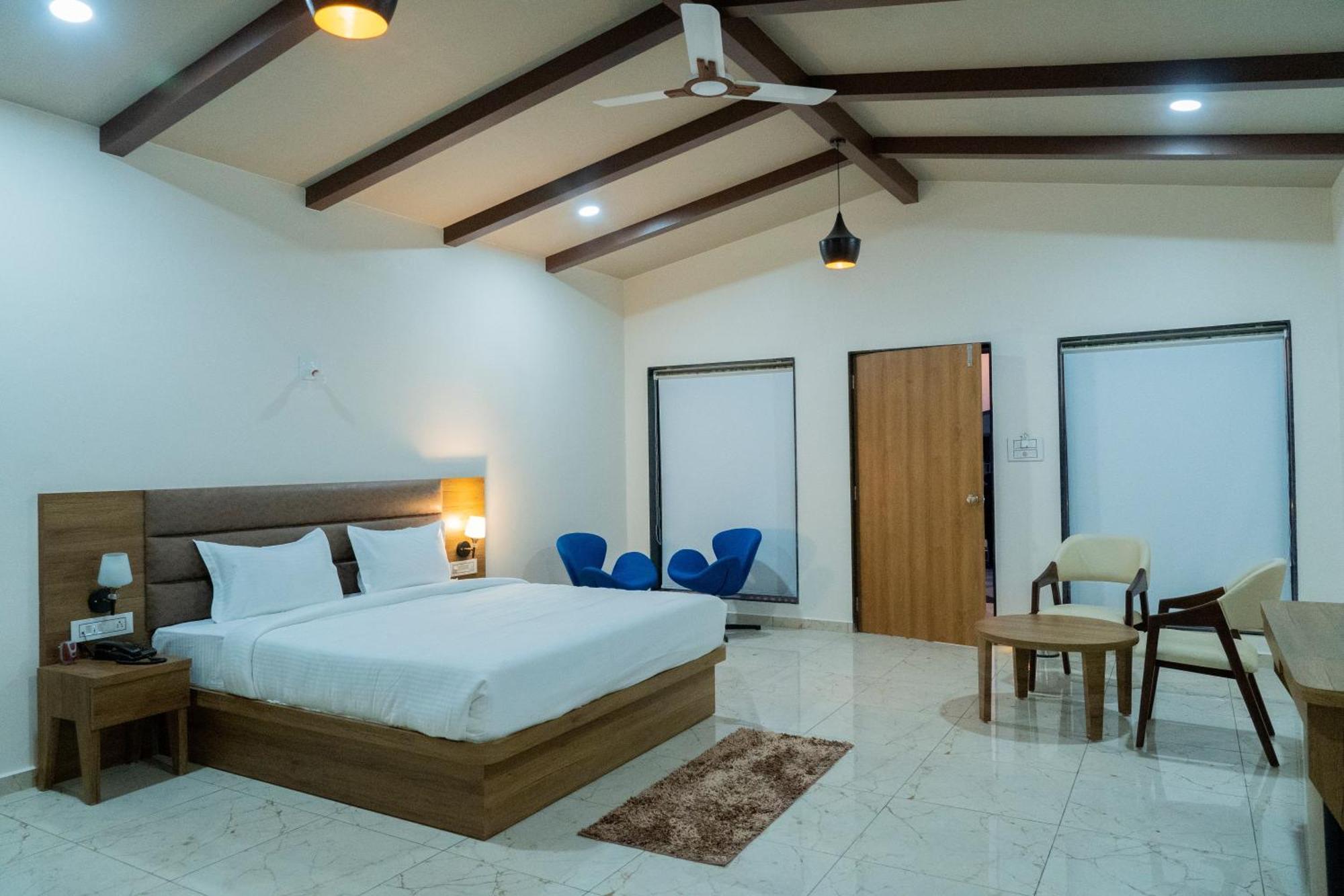 Flamingo Club And Resort Una 3 Km Away From Diu Check Post المظهر الخارجي الصورة