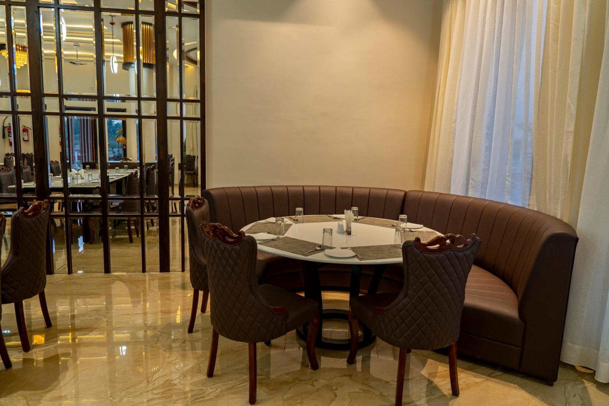 Flamingo Club And Resort Una 3 Km Away From Diu Check Post المظهر الخارجي الصورة